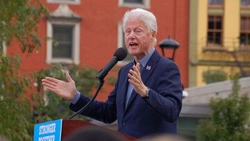 USA. B. prezydent USA Bill Clinton w szpitalu. Nieoficjalnie podano przyczyny