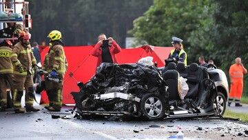 Rośnie liczba ofiar śmiertelnych na drogach. Od początku wakacji zginęło już 77 osób