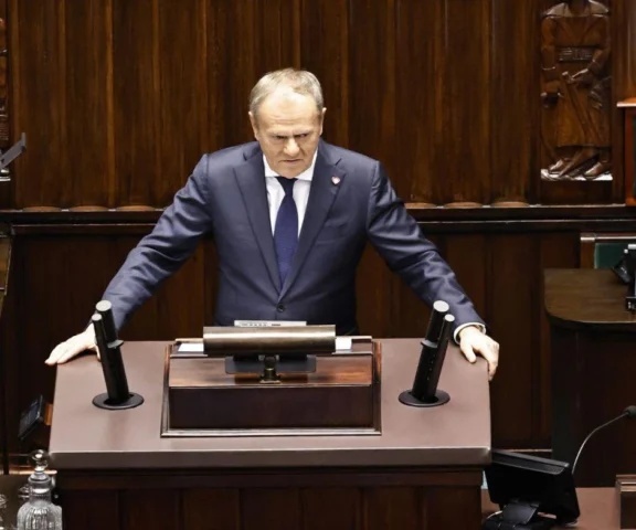 Tusk ujawnia aferę Zondacrypto. Miliony i politycy w tle