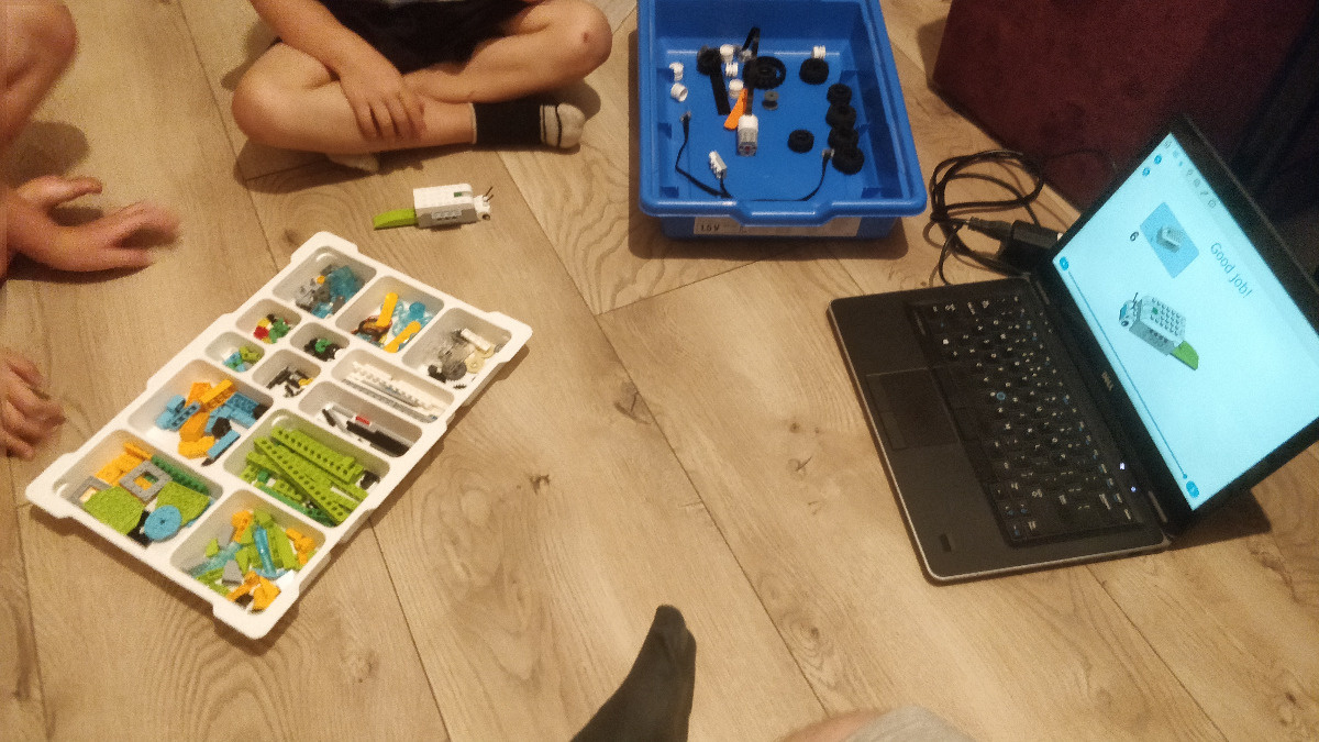 dc7d996d-f00a-465c-aa7f-2ff0dcef804a