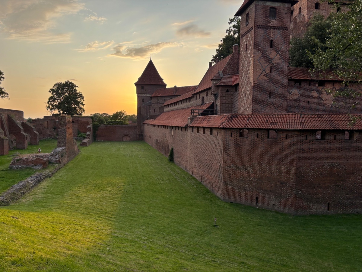 15243ab1-edd8-46a8-9b80-2bcf6a3ceb17