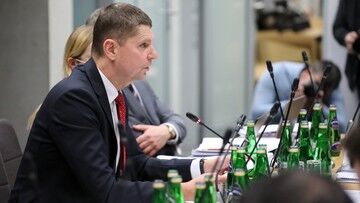 Piontkowski o niższej pensji nauczycieli: księgowi nie zrozumieli zasad nowego systemu podatkowego