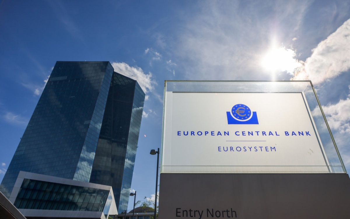 EBC odrzuca plan kredytu dla Ukrainy. 140 mld euro pozostaje zamrożone