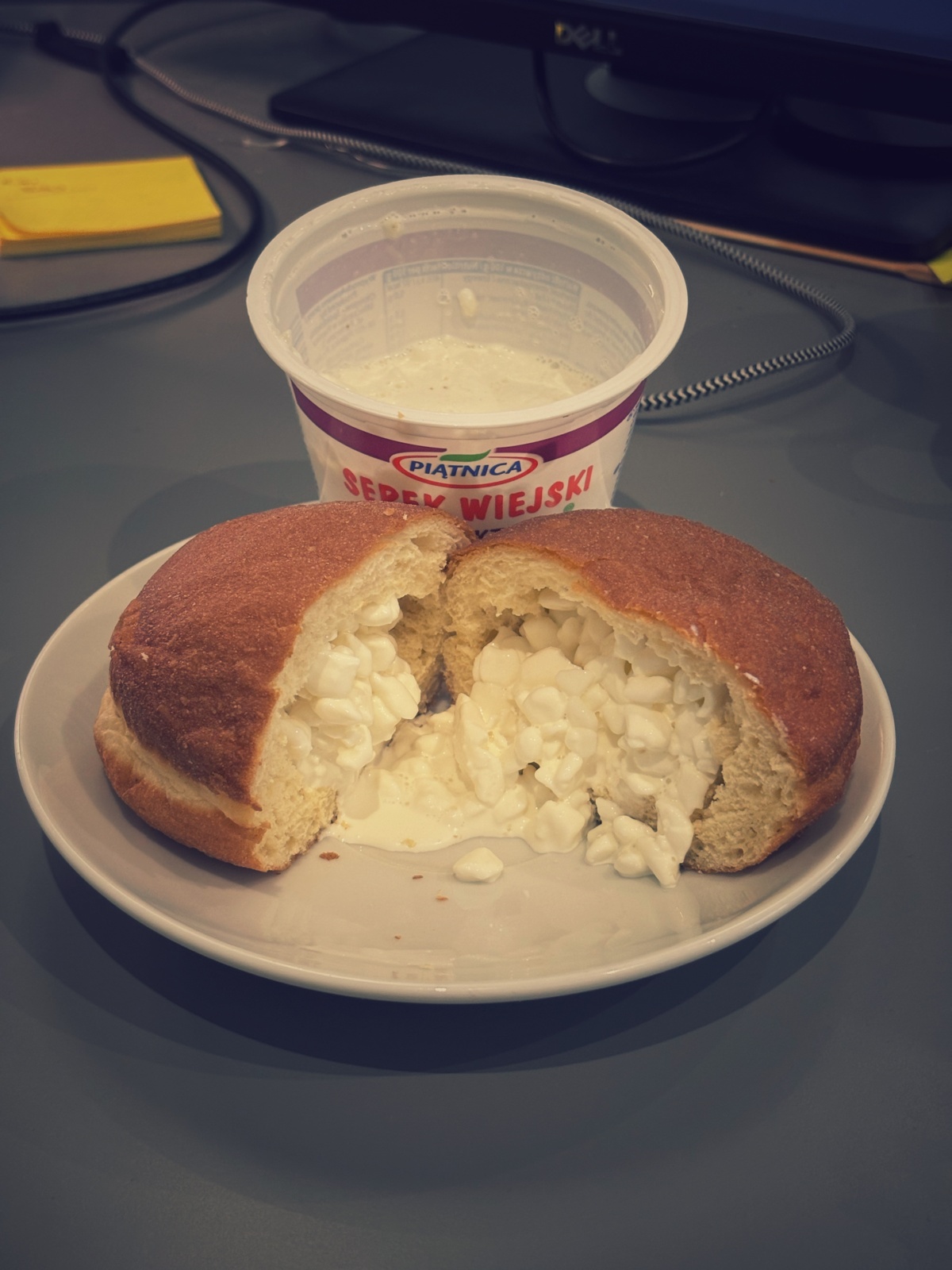 041a2b85-4ffc-4acd-b75a-dd2ab590401f