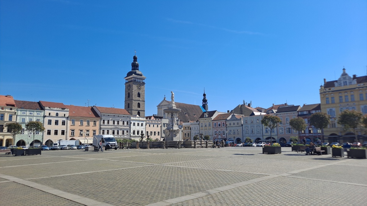 79598624-0d99-441a-9895-89762138df10