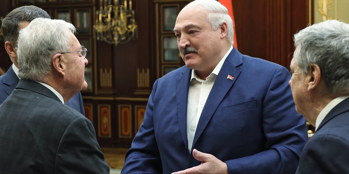 Białoruś uwalnia 14 więźniów politycznych w tym Polaków. Efekt wizyty Kelloga