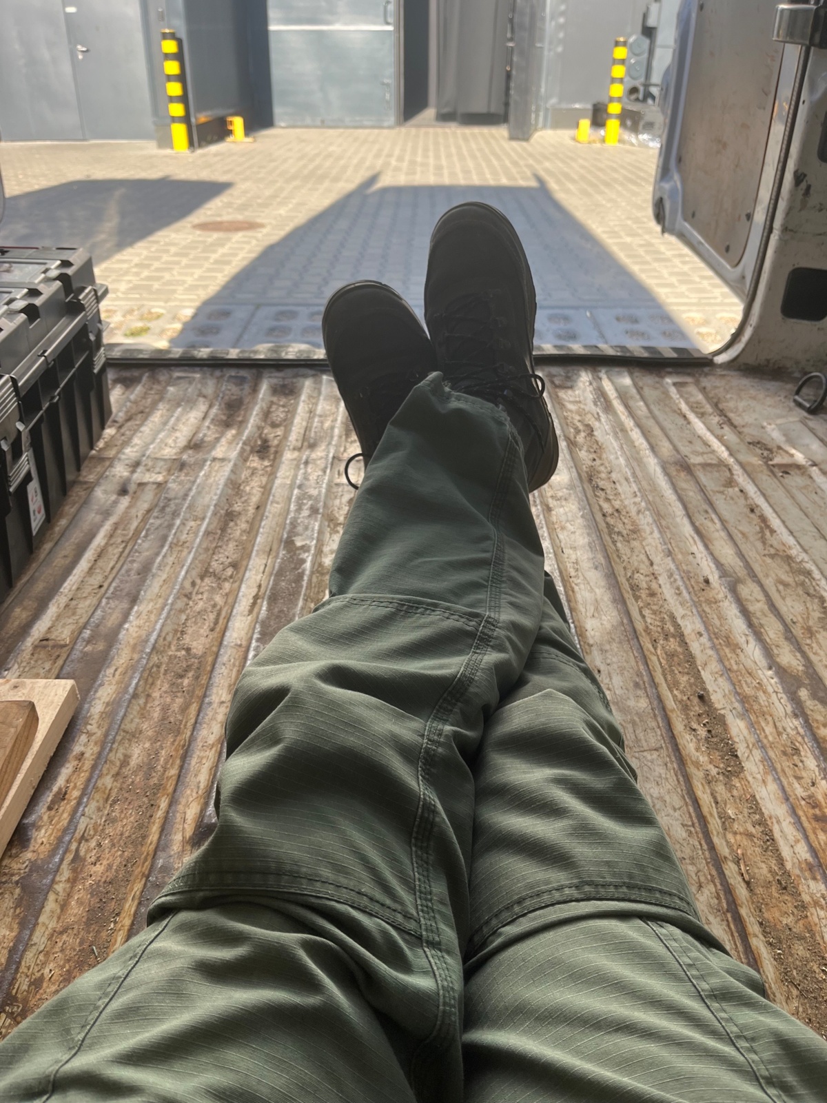 6f3ed4aa-e590-4a73-9b3e-7a4249309617