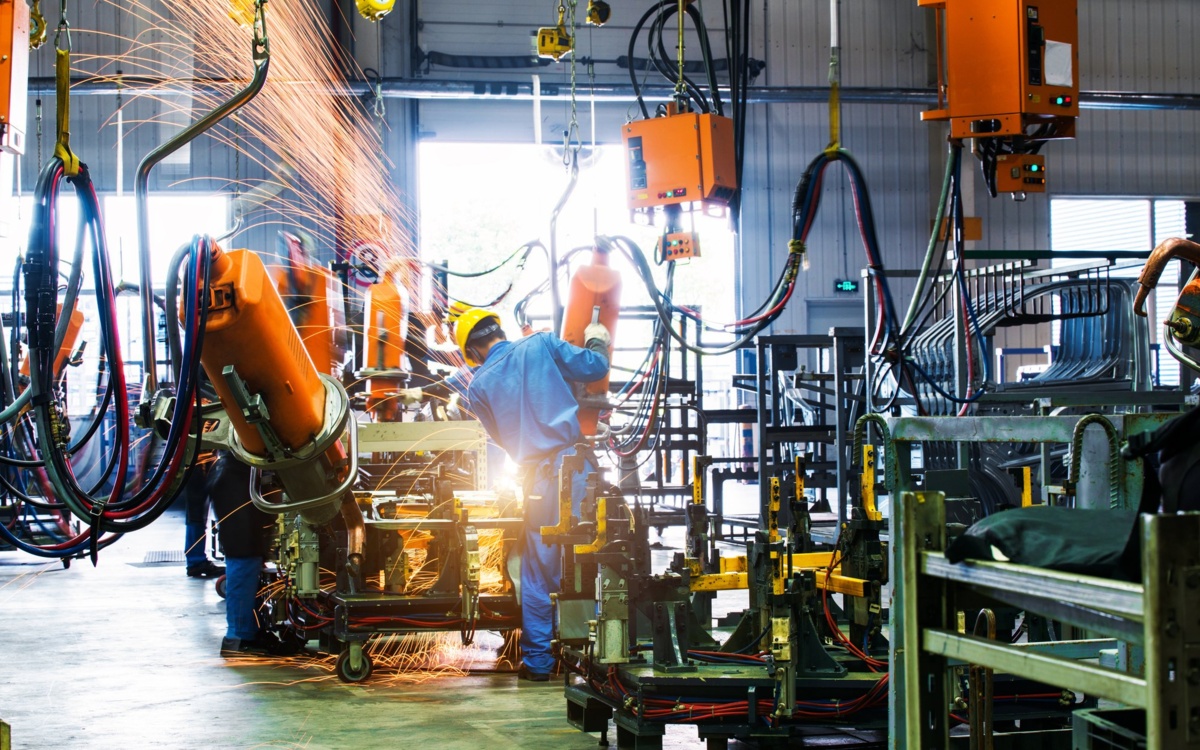 Produkcja przemysłowa rozczarowuje. Dane GUS znacznie gorsze od prognoz