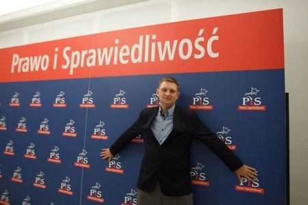 Rozenek: Kurs jednoznacznie antypisowski