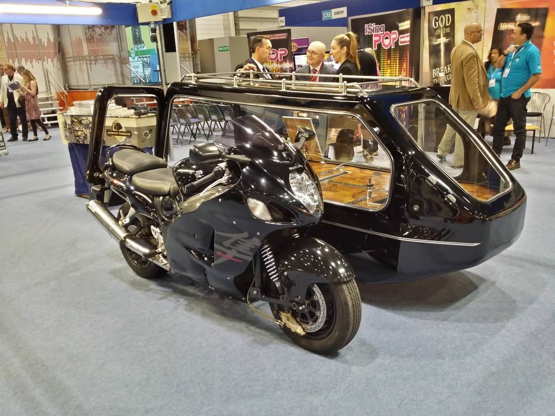 b9e651f1-db35-43bc-8428-766c405ce1c8