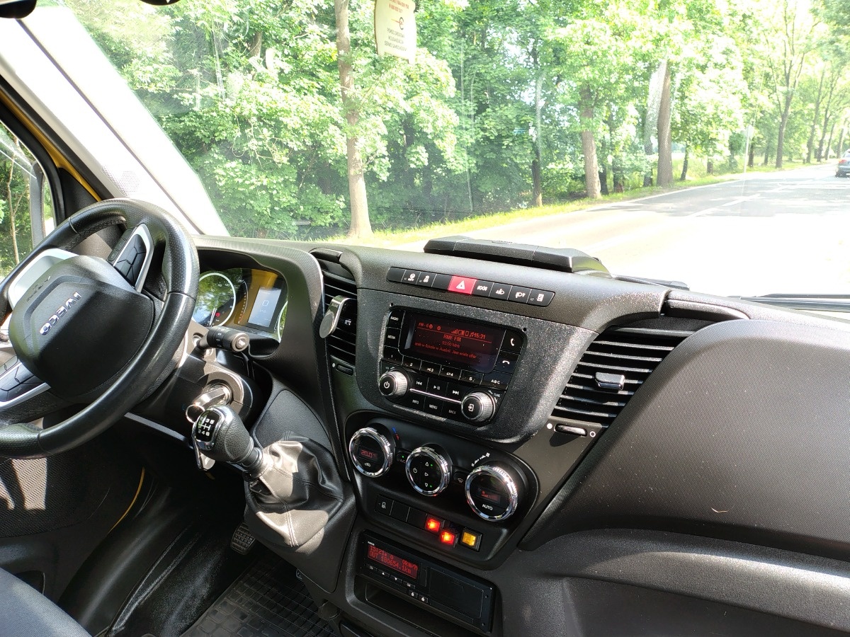 e1bf287f-ae70-4099-a662-4e6c1fafe974