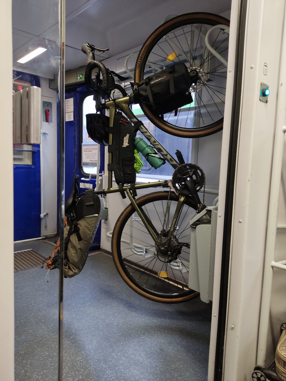 260e9a2b-af37-4613-81d3-bdefd923128c