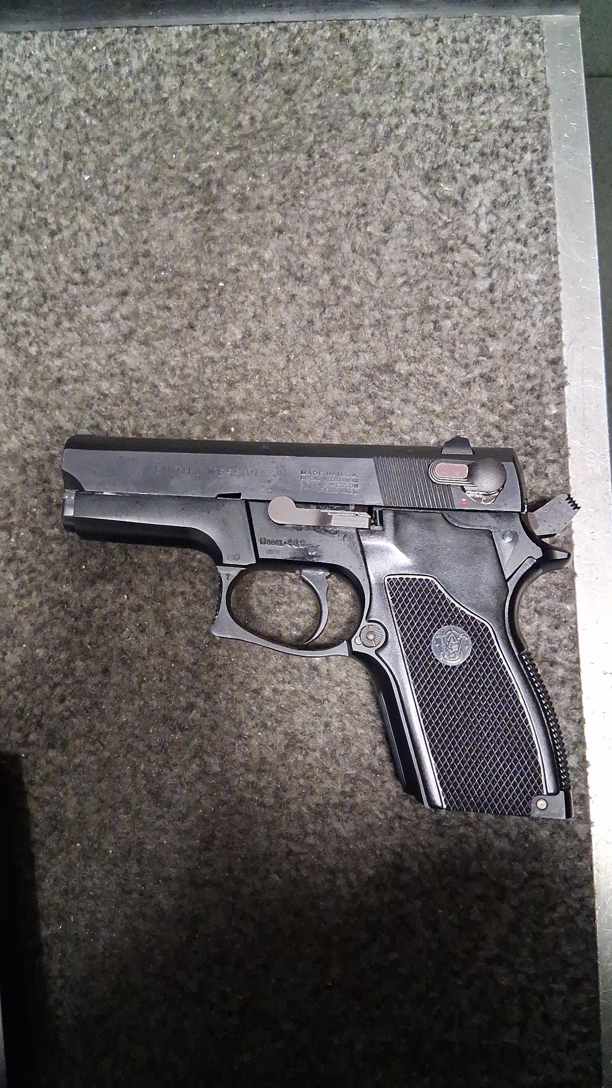 052ec2fa-0a2f-41e0-8fce-e6166f42c196