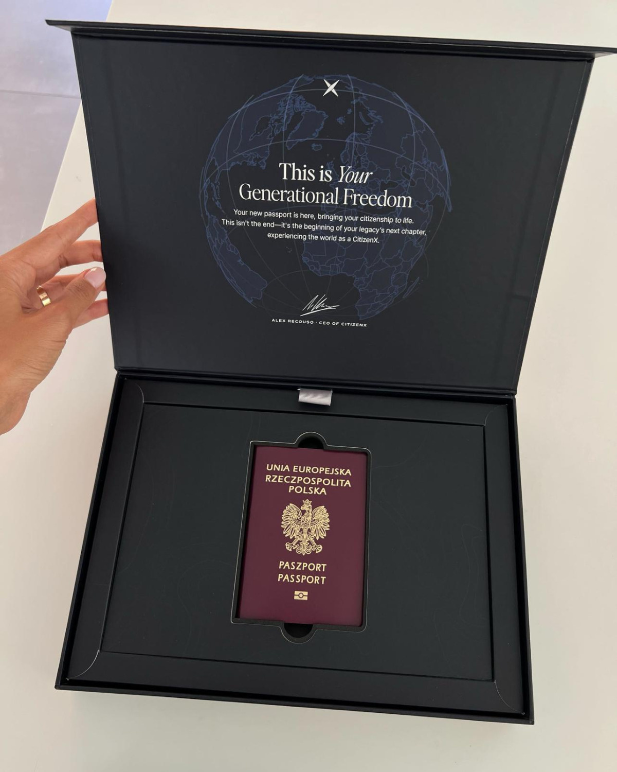 8d8a4fd5-80e4-407f-9d6c-8e1475e61a87