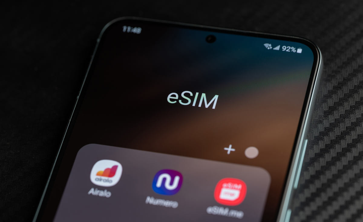 Polacy złamali zabezpieczenia eSIM. Pod lupę trafił duży operator