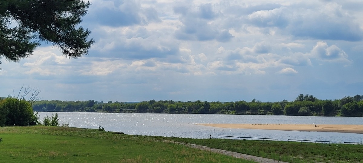 4db97681-24c5-46d3-9e89-0b7a53bf304d