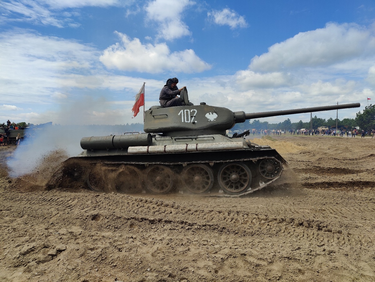 59c47d9a-f5aa-4f95-ab4e-53d624f90c49