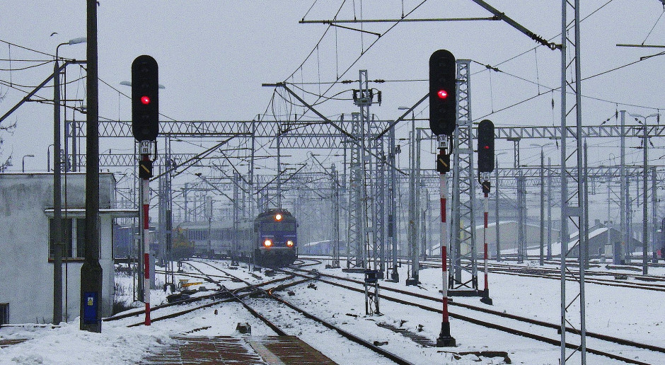 Pociągi elektryczne zawiodły. Na tory musiały wyjechać lokomotywy spalinowe