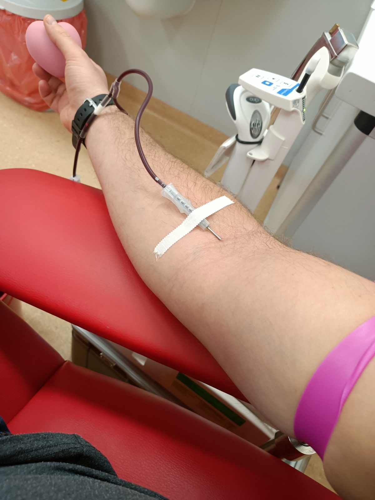 d6013d68-9b5f-4478-84de-4f701452fd2f