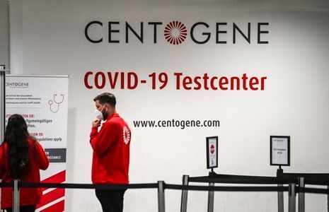 Niemcy: Możliwe grzywny za niestawienie się na szczepieniu