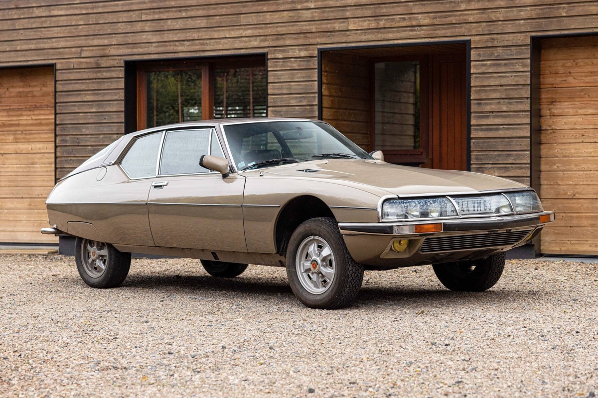 Citroën SM z silnikiem V6 Maserati - aerodynamika, hydropneumatyka i prędkość