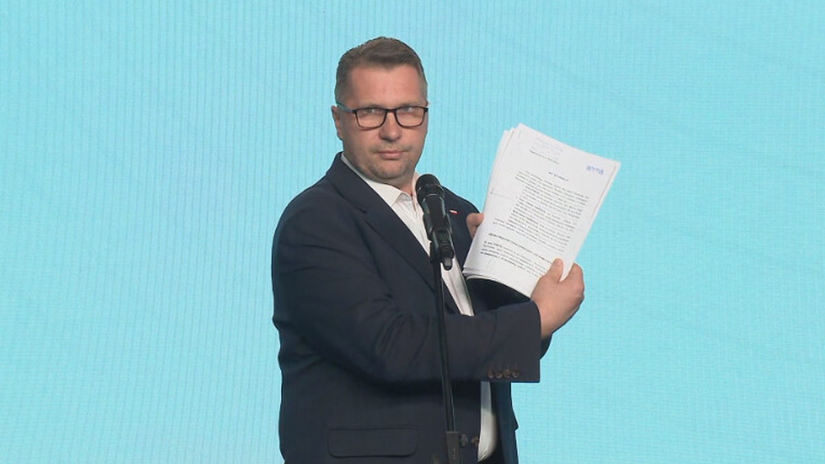 Sprawa mieszkania Nawrockiego. Czarnek pokazał dokumenty