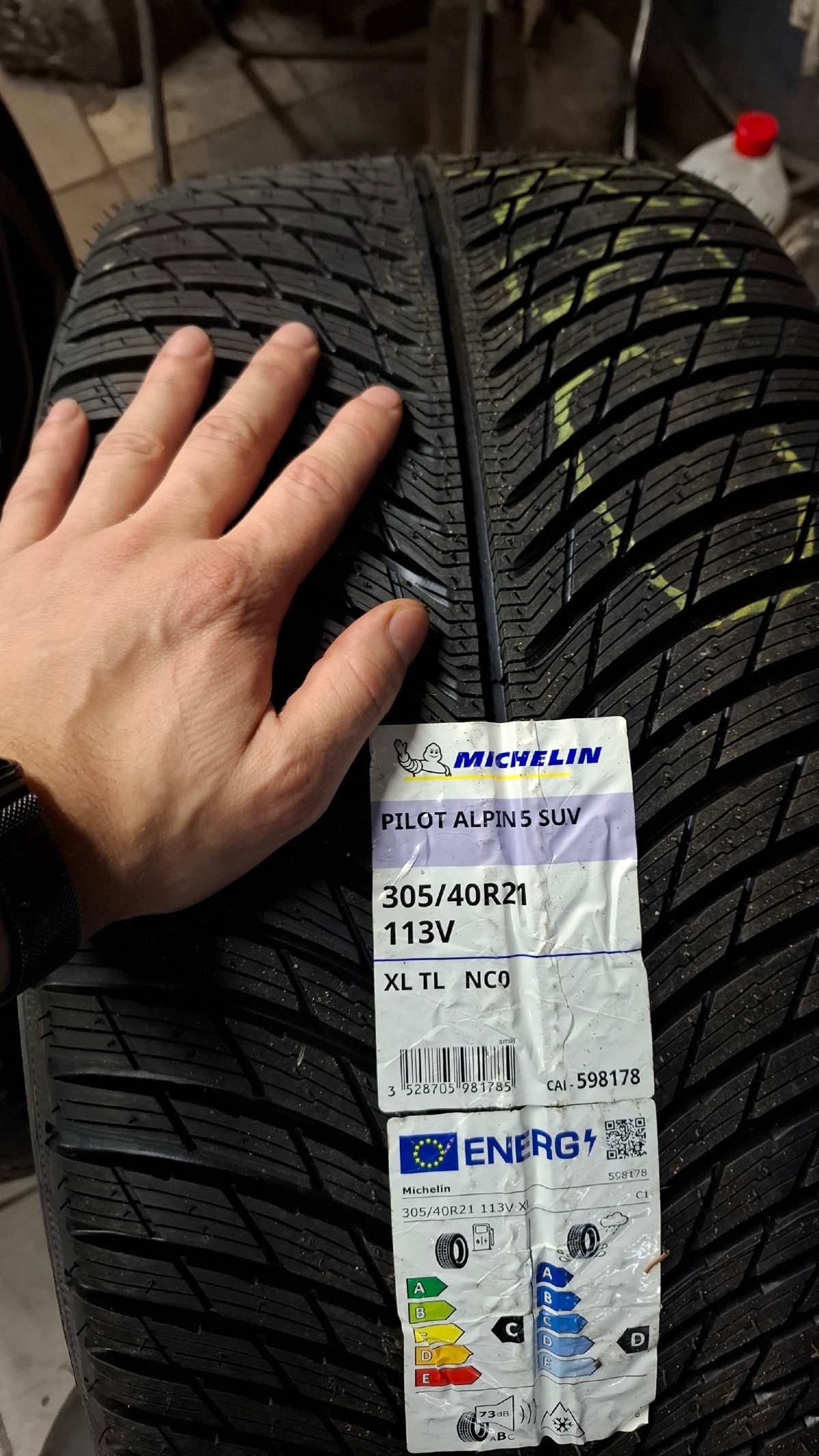 15f81ede-4bd3-4378-8780-cf7f34b0e6ba