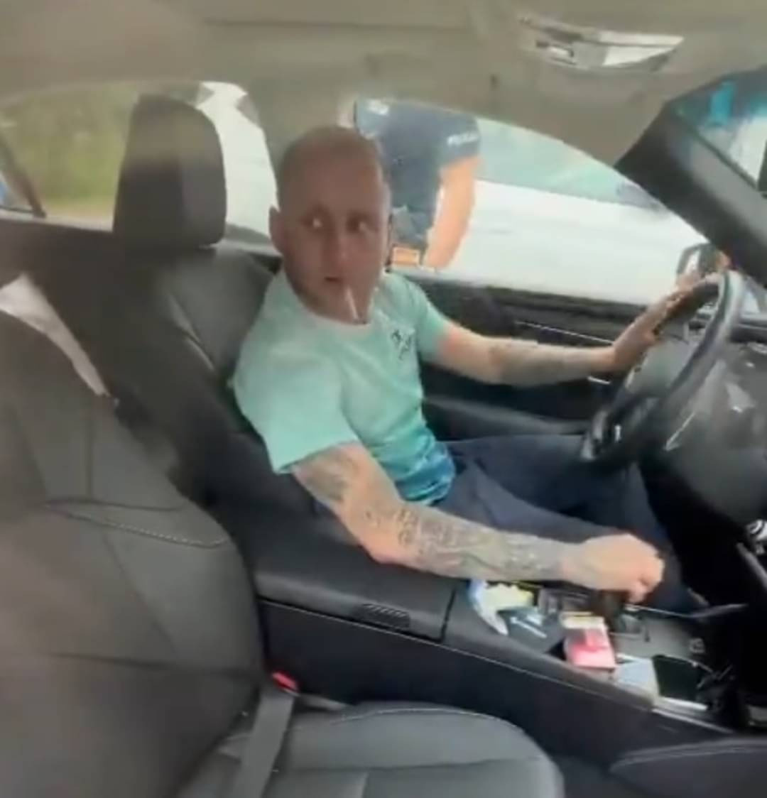 dcb99bd7-96b6-4bba-b22d-60d3a133caa4