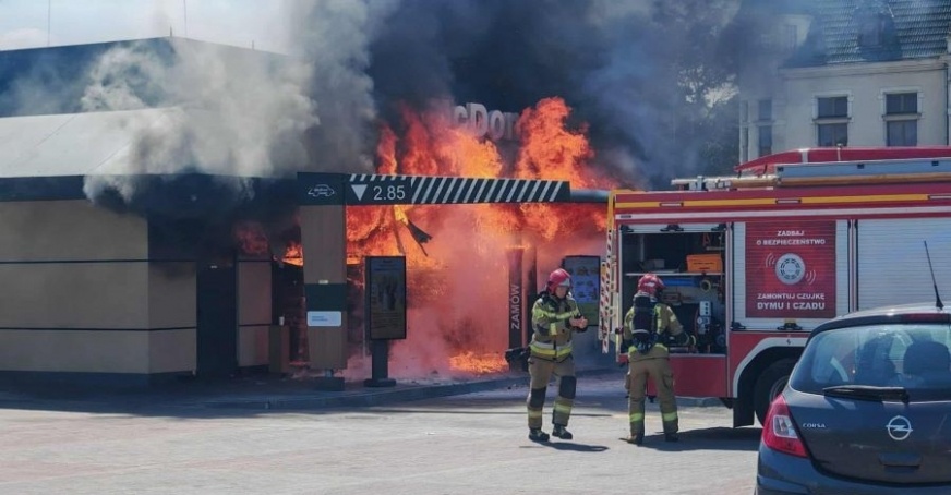 82eb6018-2ee6-44cb-9563-b8325f3328b2