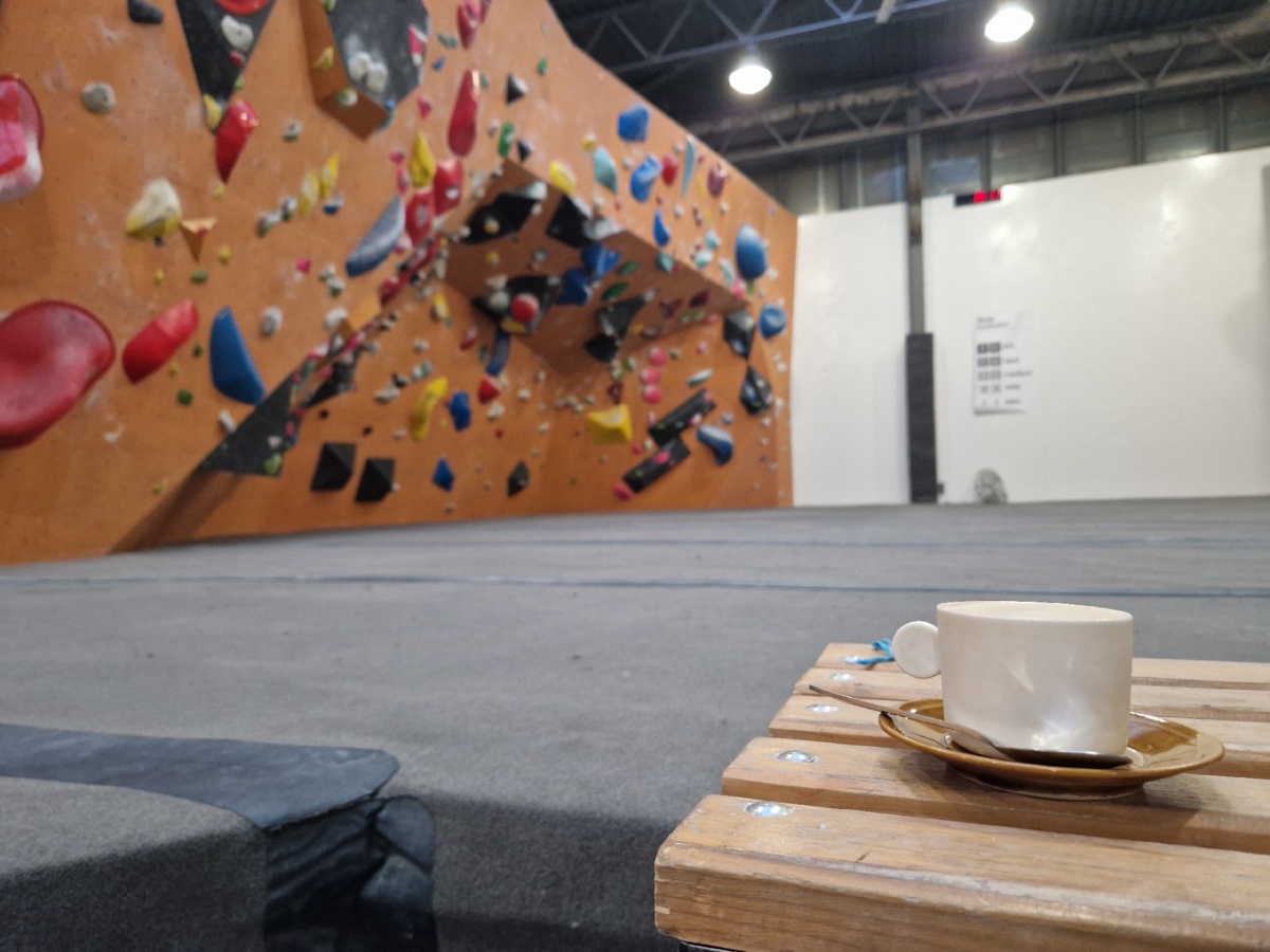 00c0a510-01f0-4864-a7f8-cafe3006c970