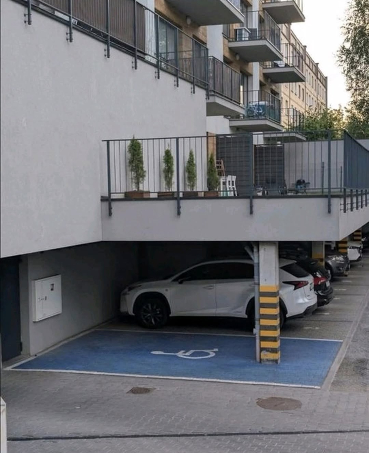 e9e2e3b0-e60a-47ab-b1c5-5cf004ea442b