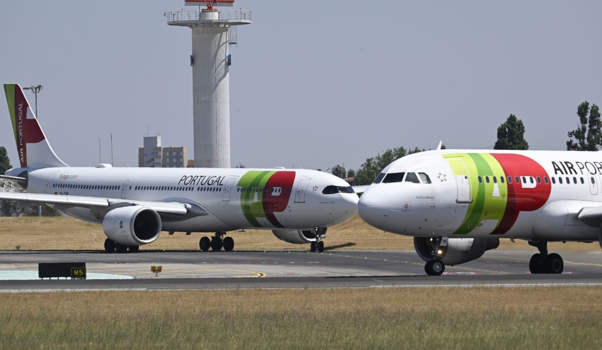 Lufthansa i Air France-KLM chcą przejąć portugalskie linie TAP. Złożyły oferty zakupu udziałów