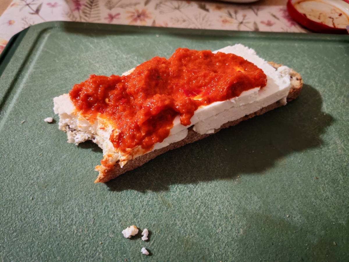 fde93809-fb7a-4c7b-a6f2-48401c27871f