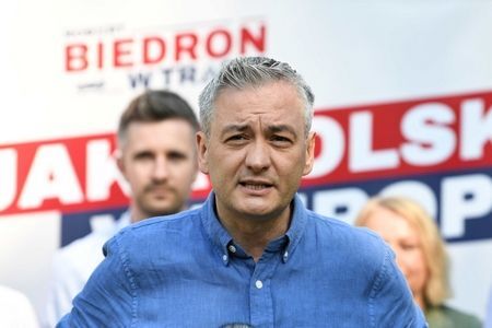 Wolność mediów w Polsce. Biedroń chce debaty w Brukseli