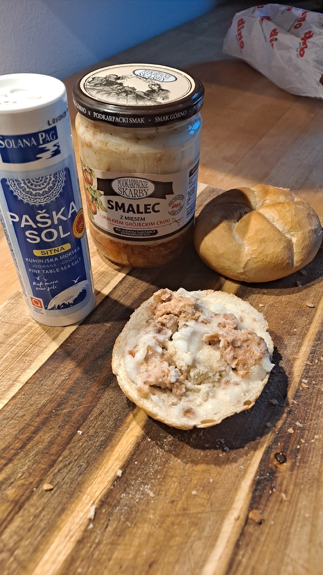 ae84c044-1749-4cf9-a951-1e675eb604ed