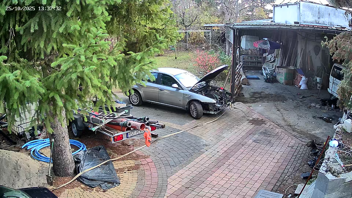 e5db5e69-c9b2-4f1e-b794-5315ebd988cf