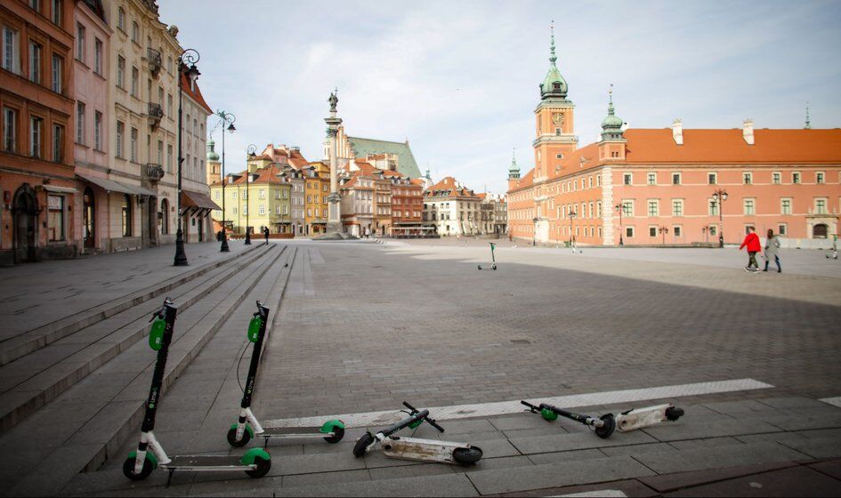 Ograniczenia prędkości czy zakazy wjazdu. Nowe zasady korzystania z e-hulajnóg w Warszawie