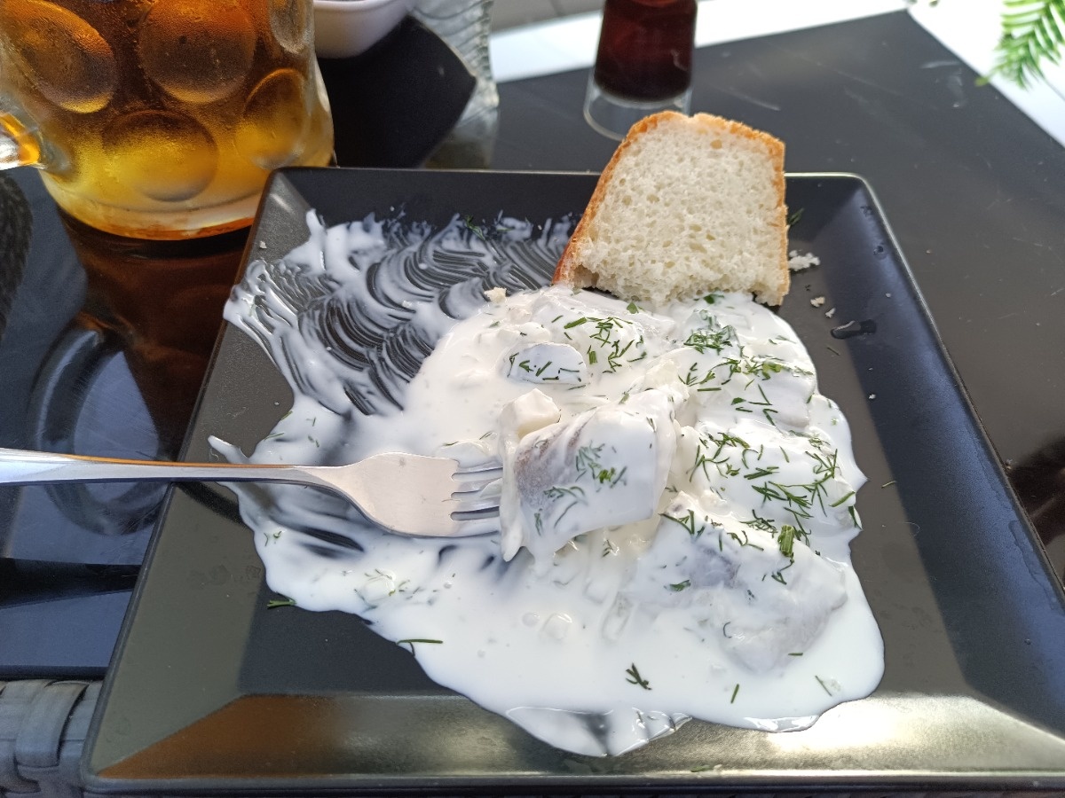 a97ae651-603c-4104-9436-329a797ac6ea