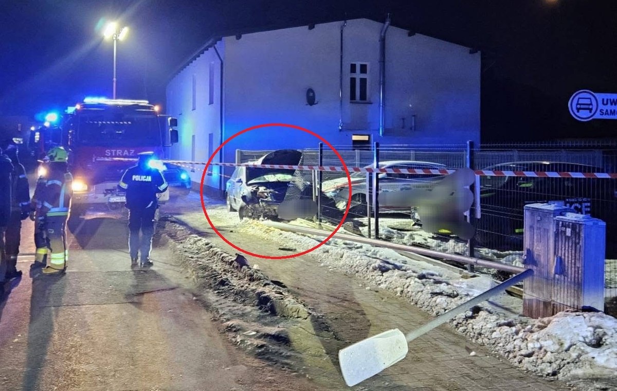 Pomorskie: Pijany 25-latek potrącił autem kobietę z dzieckiem