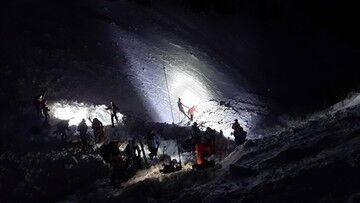 Lawina porwała skialpinistów. Słowacy wezwali na pomoc śmigłowiec TOPR