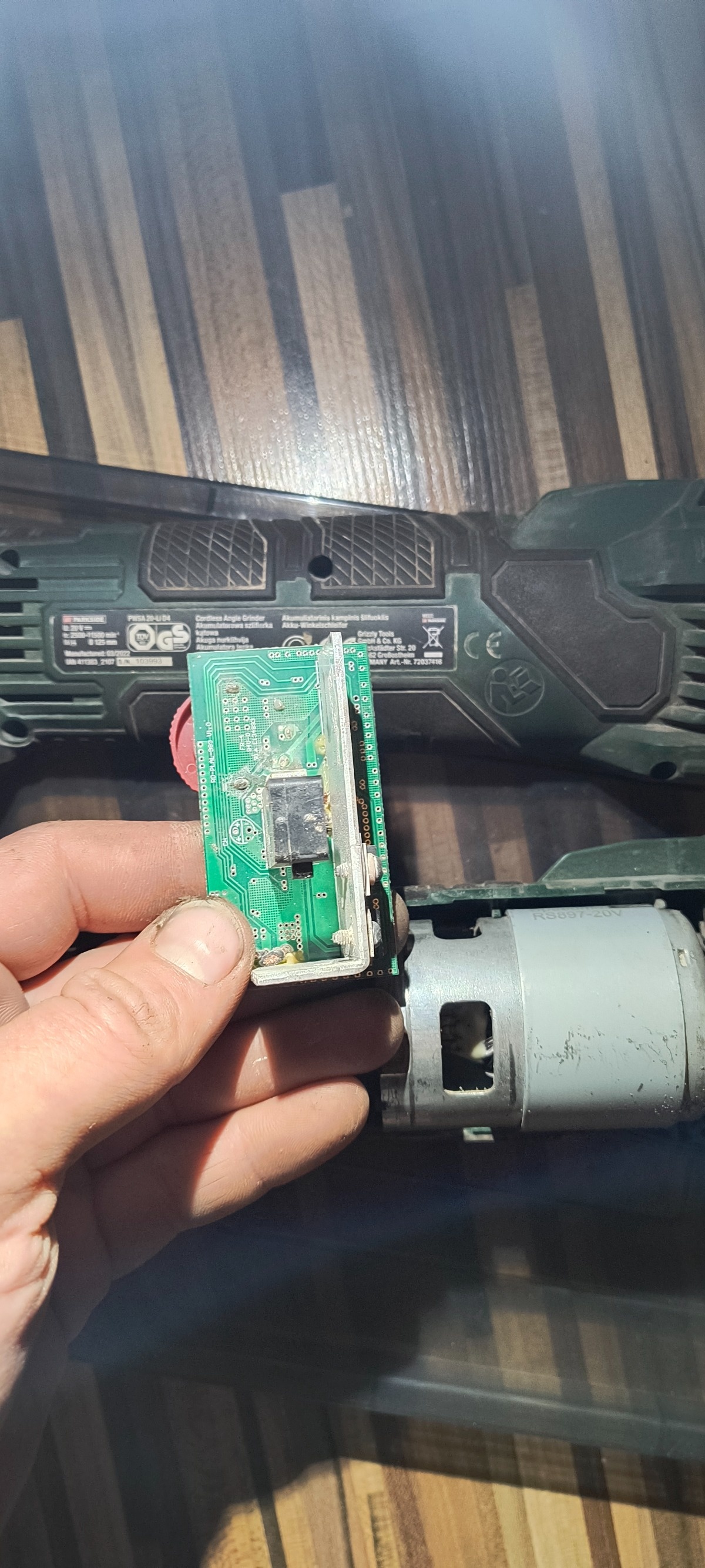 a7159ba2-566b-465b-a782-c332c239ef0b