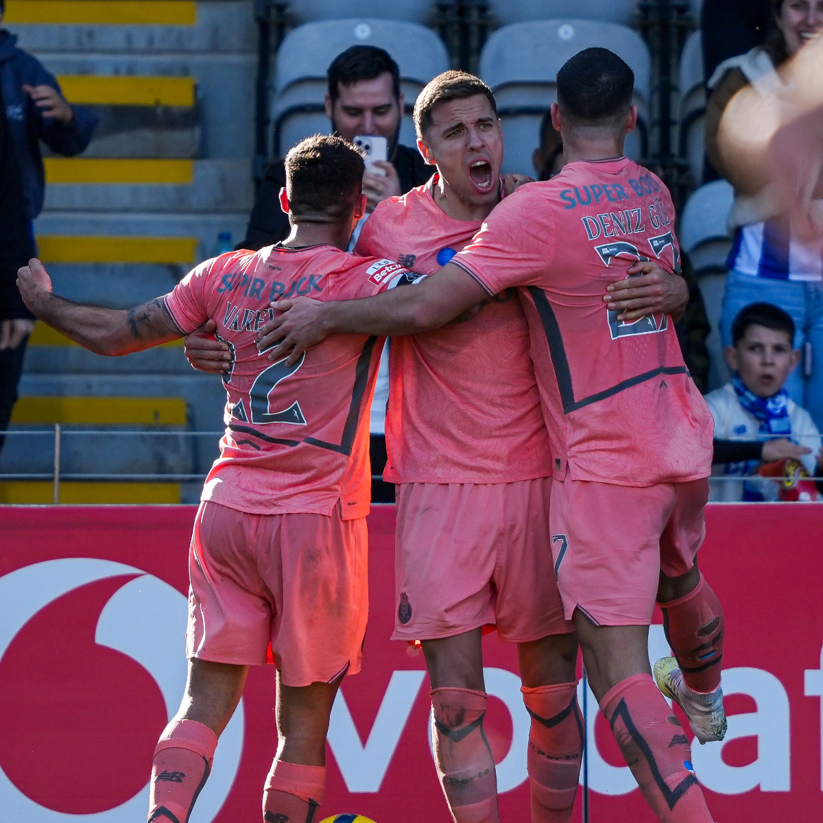 f8d55ef2-7cbe-4bfe-bbde-18047c41abc3