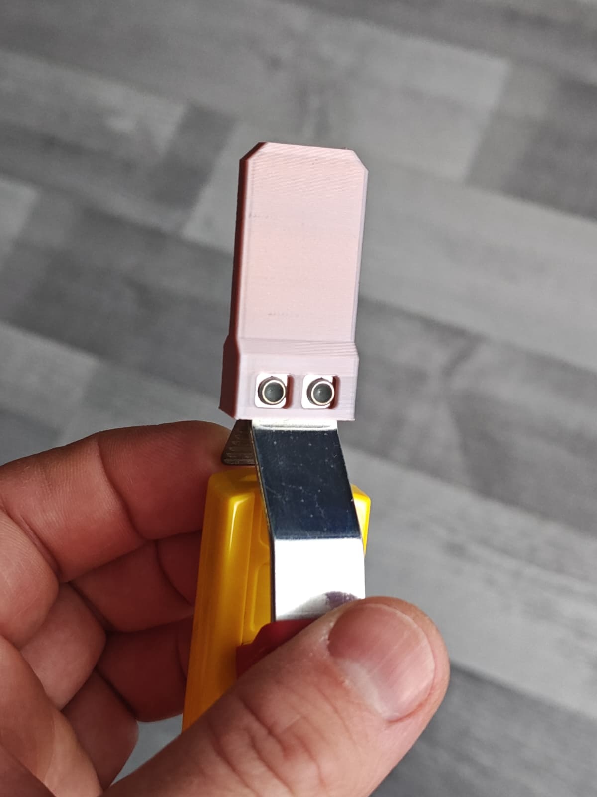 ee44e33c-23f6-40df-a337-6ecfa406ff17