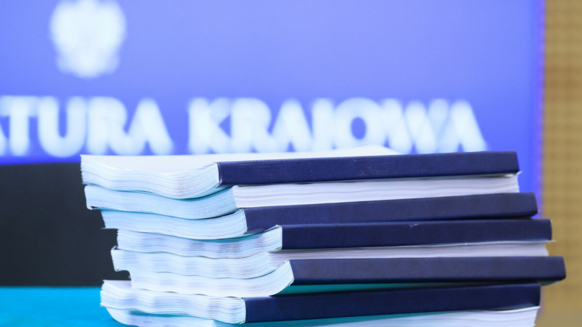 Gigantyczne straty dla skarbu państwa. W aferę zamieszany adwokat, prokurator i byli policjanci