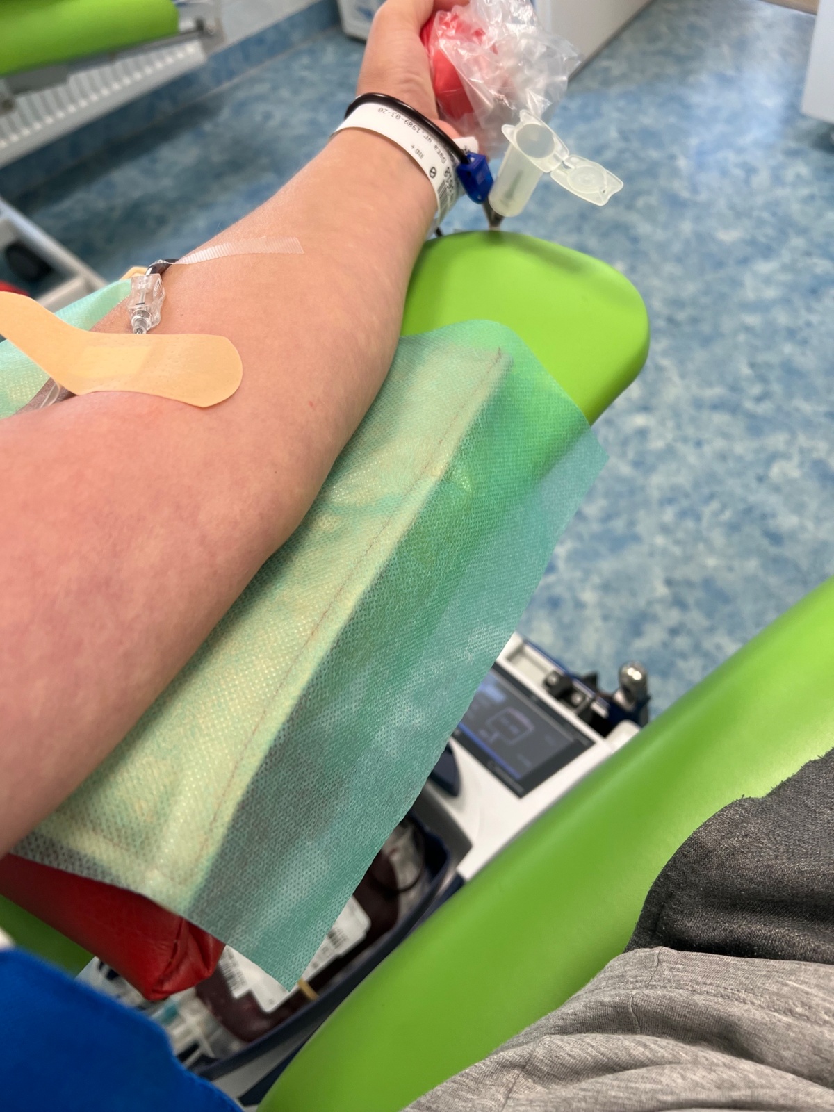 0fadaf9f-5823-4a8b-bf44-dec1e2aba035