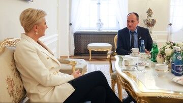 Wojna w Ukrainie. Inicjatywa pierwszej damy. Spotkania z Pawłem Kukizem i Przemysławem Czarnkiem