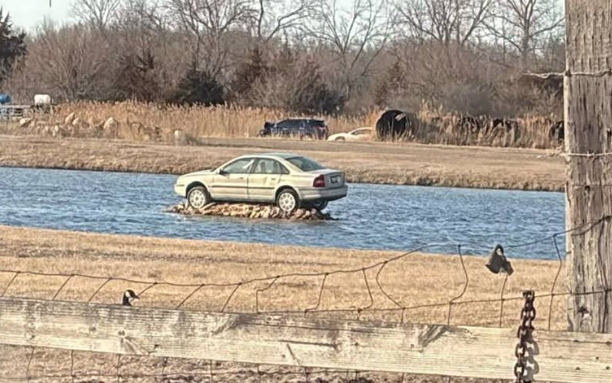 4e1f20ea-0420-40cc-b91f-3c4fe9de6b45