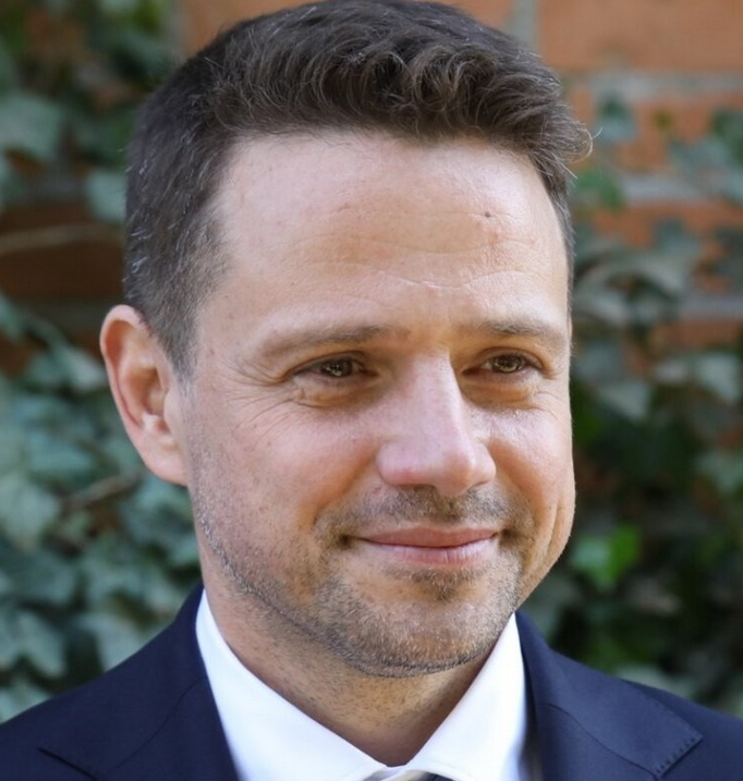 c625e365-a7c9-48bf-84ec-6503b2f85c54