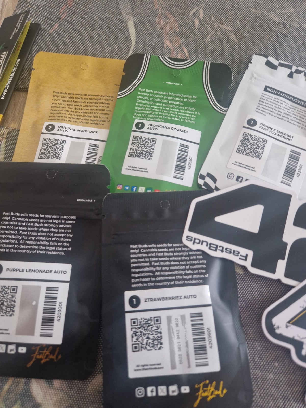 5c44ddb0-7b93-4d42-9b9d-57bf0c2e5cdd