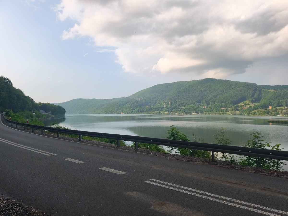 158081fe-d1f2-4e37-87e0-601795bcf099